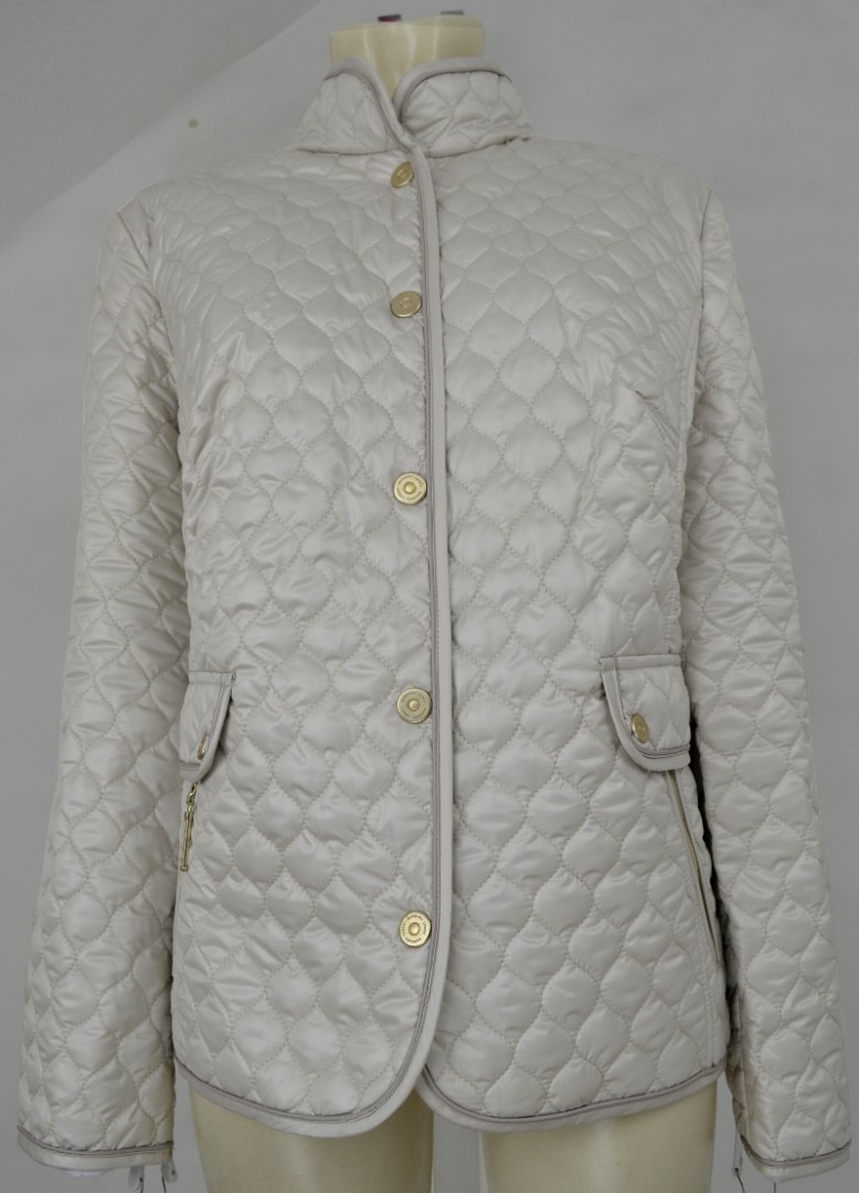 Leichte Übergangs Steppjacke in Ecru