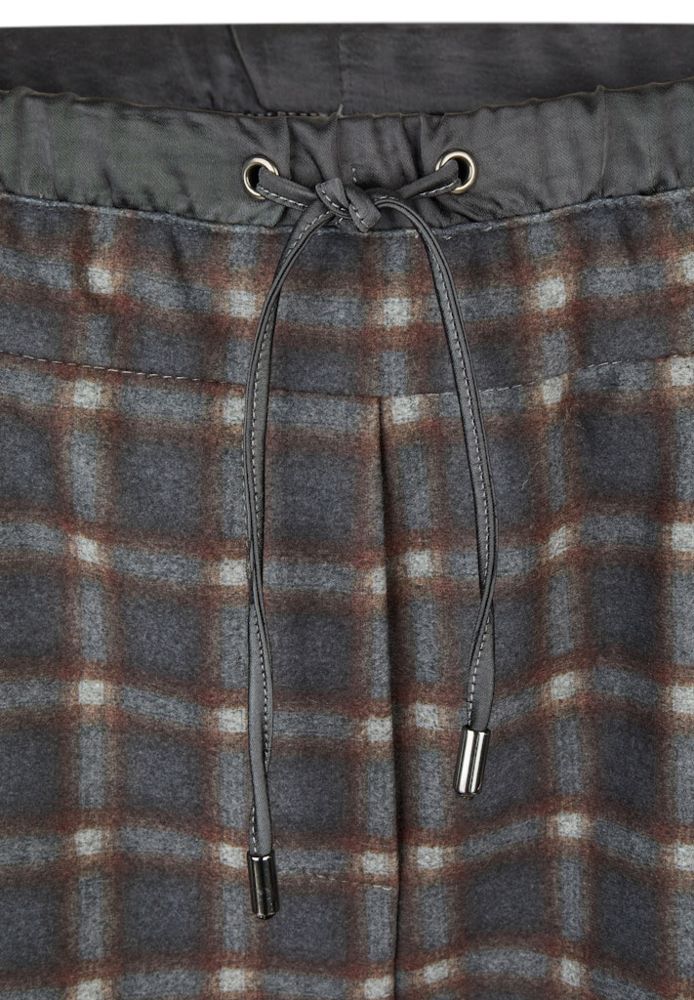 Stoffhose mit weitem Bein in mehrfarbig mit cognac