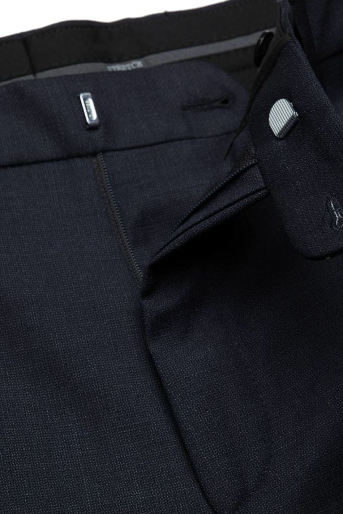 Stoffhose in dunkel blau mit Struktur