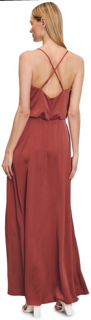 Langes Ballkleid in bright rust