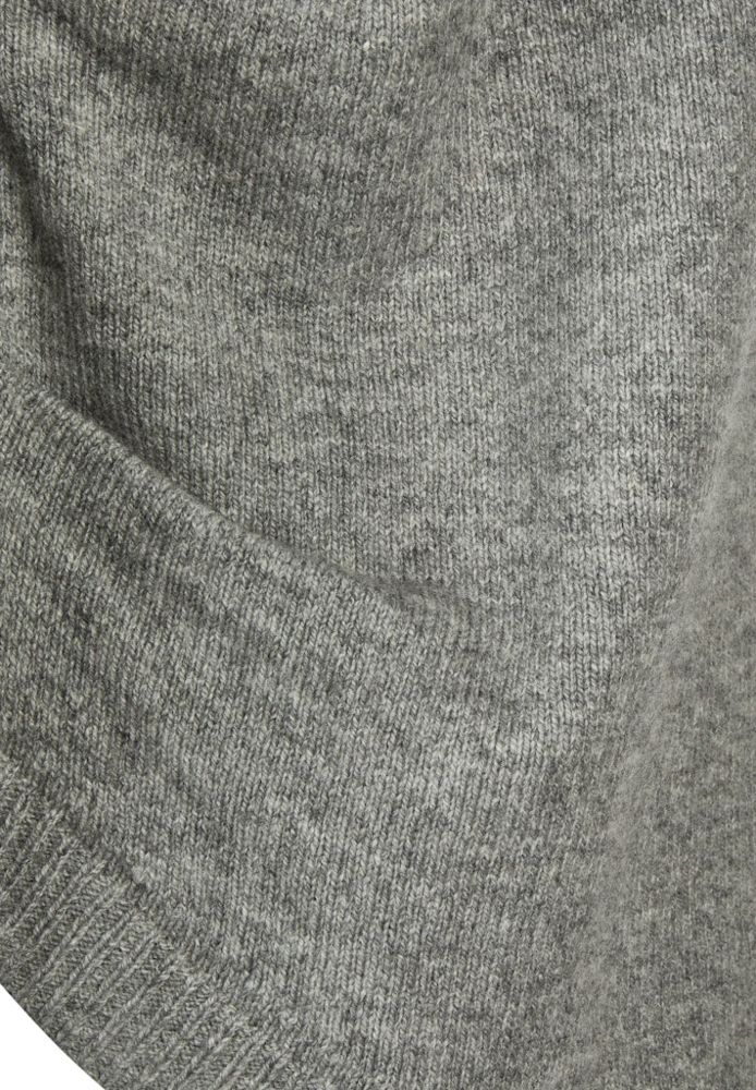 Pullover in grau meliert