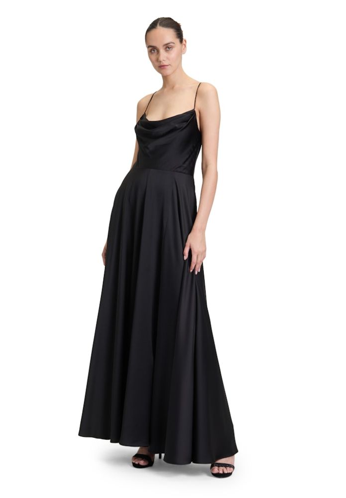 Langes Ballkleid in black