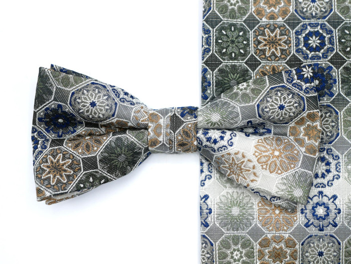 Schleife aus Seide mit Tuch in beige/blau/grau