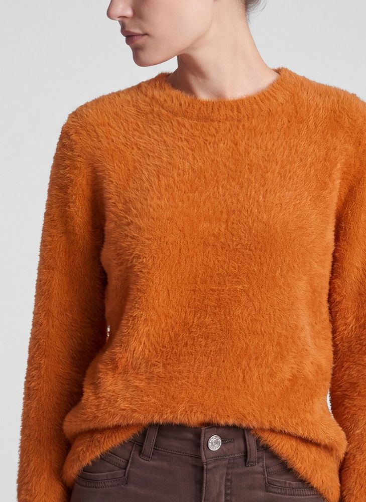 Flauschiger Pullover in uni muskat