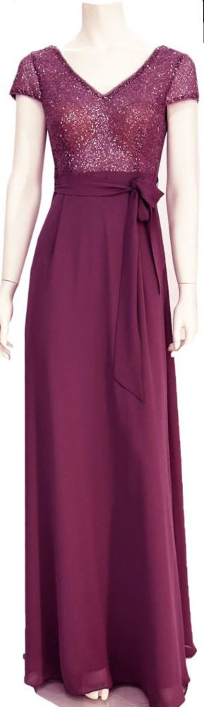 Langes Ballkleid in ruby-red