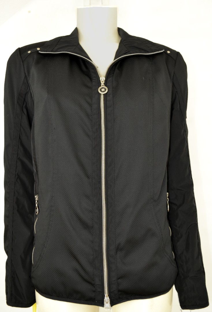Leichte Outdoor Jacke in schwarz