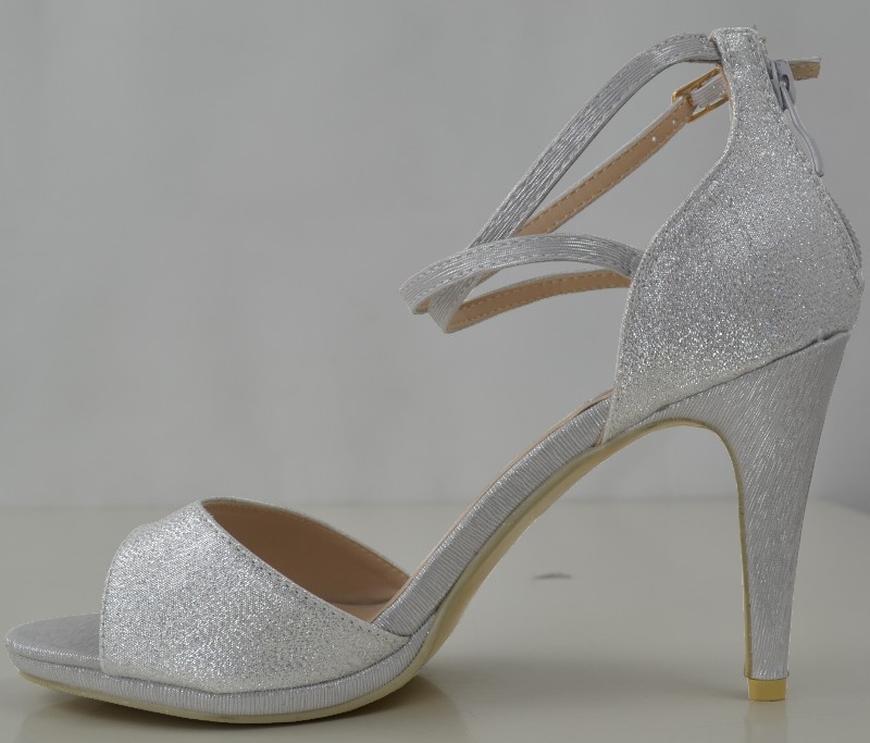 Pumps in silber mit Glitzer Effekt