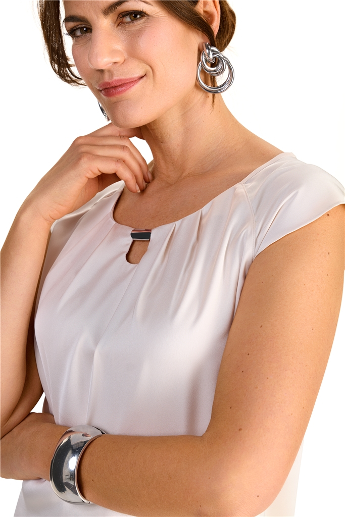 61431165-816-dd-pg Top in nude