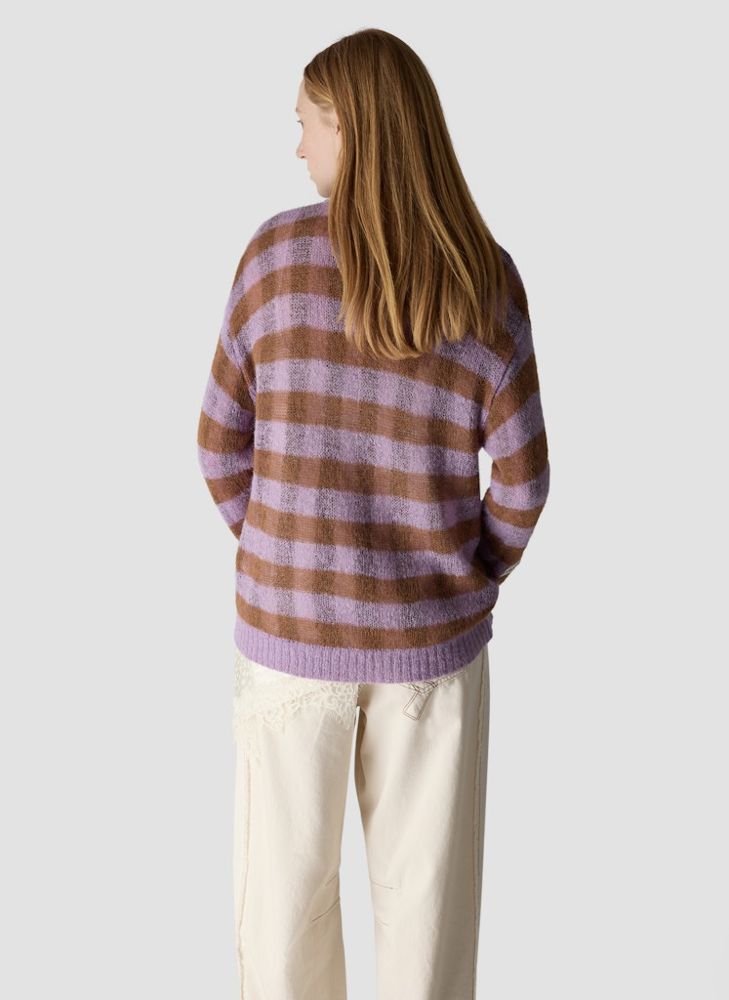Boucle Strickjacke in lavendel-mokka