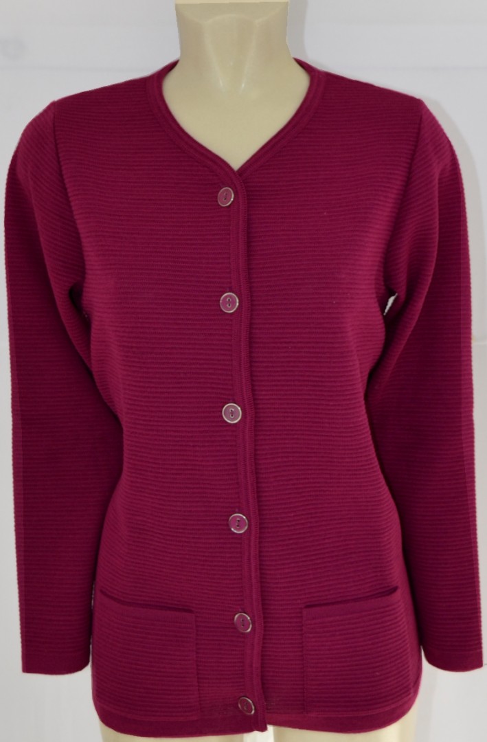 Strickjacke in magenta