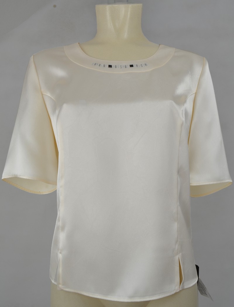 Top mit 1/2 Arm in ecru